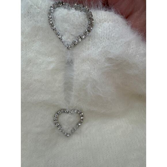 JCPenny Juniors Fuzzy Knit Top Medium Cream Rhinestone Heart Closure NEW - Picture 6 of 9